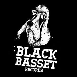 BLACK BASSET